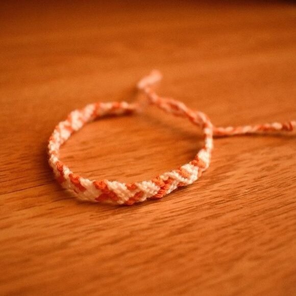 Wild Carrots Woven Bracelet - Picture 1 of 3
